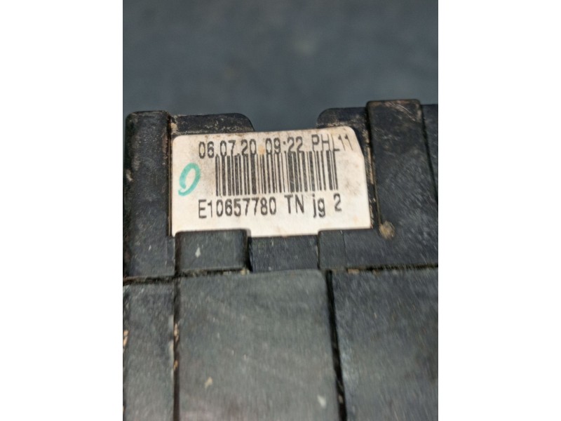 Recambio de mando luces para dacia sandero referencia OEM IAM e10657780  