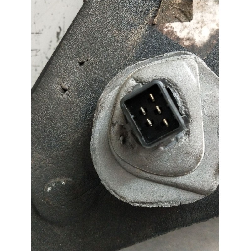 Recambio de retrovisor derecho para ford mondeo ii sedán (bfp) 1.8 td referencia OEM IAM   