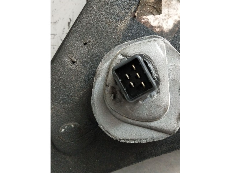 Recambio de retrovisor derecho para ford mondeo ii sedán (bfp) 1.8 td referencia OEM IAM   