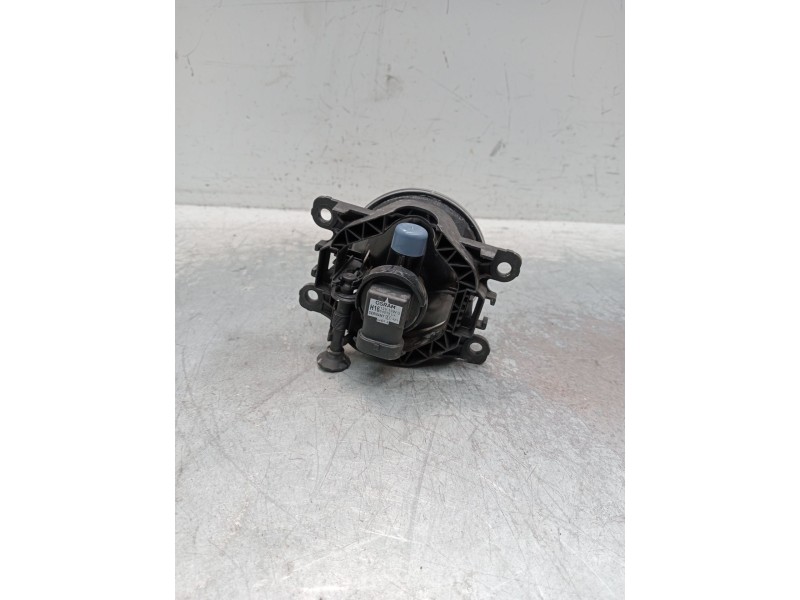 Recambio de faro antiniebla izquierdo para dacia sandero referencia OEM IAM 90012264  