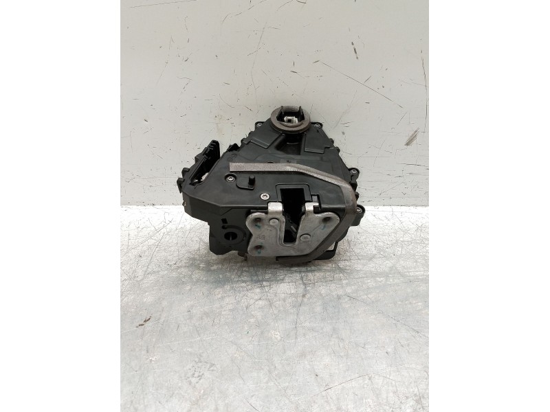 Recambio de motor cierre centralizado trasero derecho para renault captur ii (hf_) tce 140 (hfn0) referencia OEM IAM 825021122R 