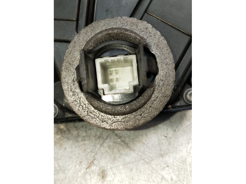 Recambio de motor cierre centralizado trasero derecho para renault captur ii (hf_) tce 140 (hfn0) referencia OEM IAM 825021122R 