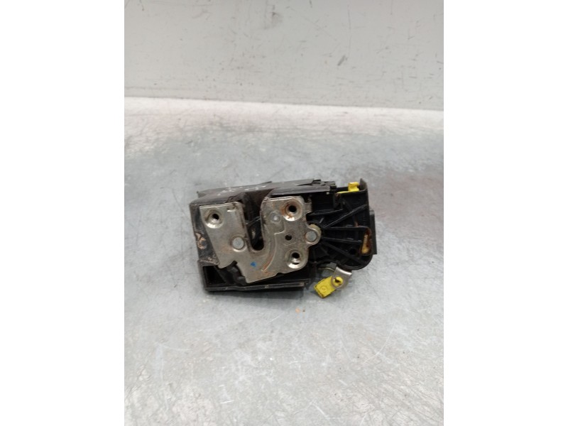 Recambio de motor cierre centralizado delantero izquierdo para dacia sandero referencia OEM IAM  5p 