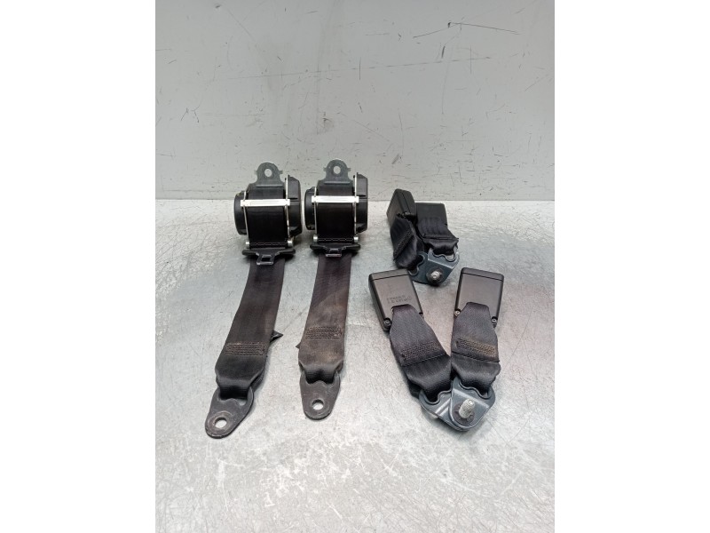 Recambio de juego cinturones trasero para dacia sandero referencia OEM IAM   