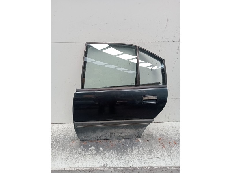 Recambio de puerta trasera izquierda para opel omega a (v87) 2.0 (f19, m19, n19) referencia OEM IAM   