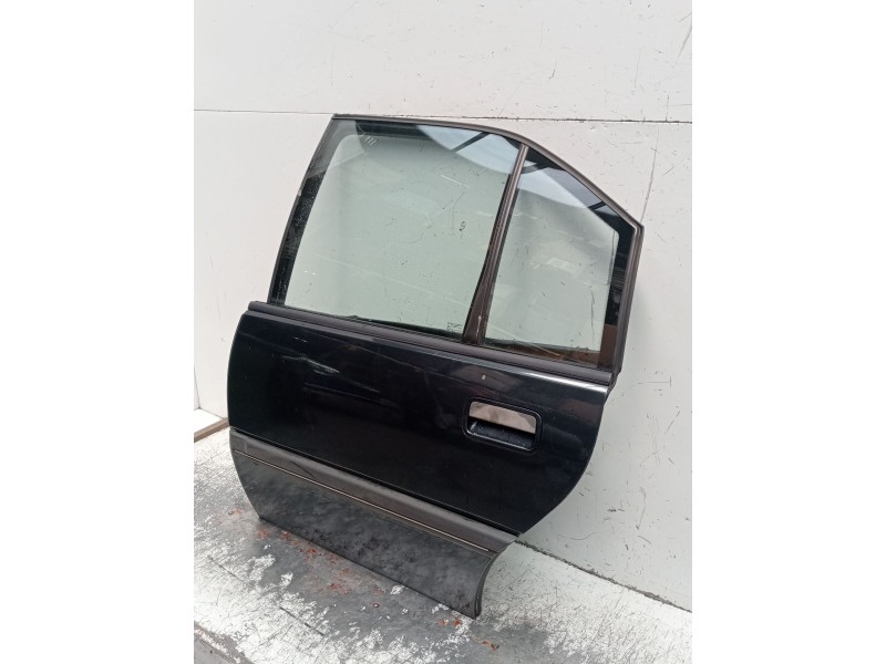 Recambio de puerta trasera izquierda para opel omega a (v87) 2.0 (f19, m19, n19) referencia OEM IAM   