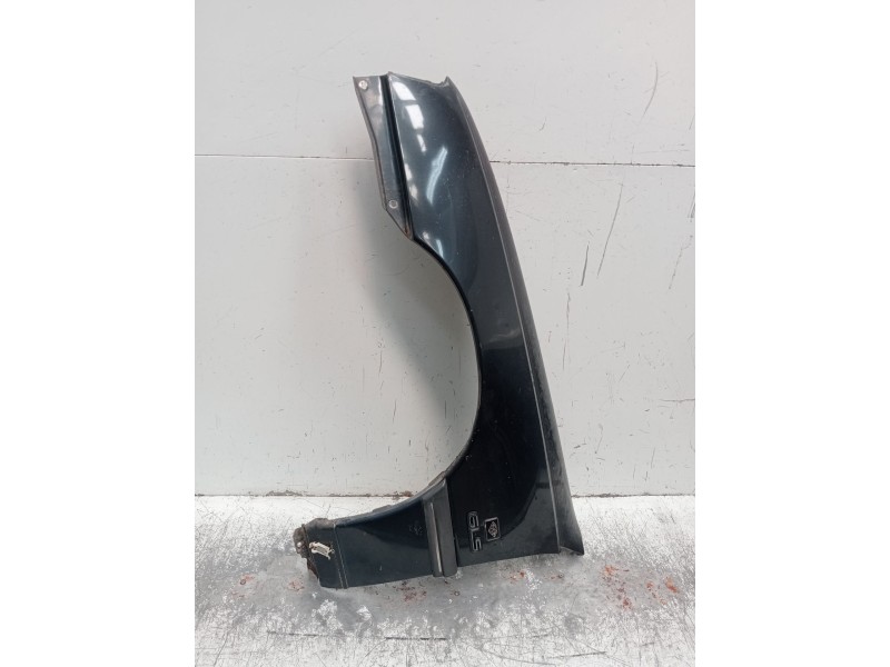 Recambio de aleta delantera izquierda para opel omega a (v87) 2.0 (f19, m19, n19) referencia OEM IAM   