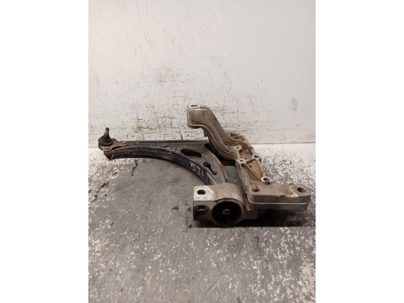 Recambio de brazo suspension inferior delantero izquierdo para seat leon (1p1) 2.0 tdi 16v referencia OEM IAM 1K0407153  