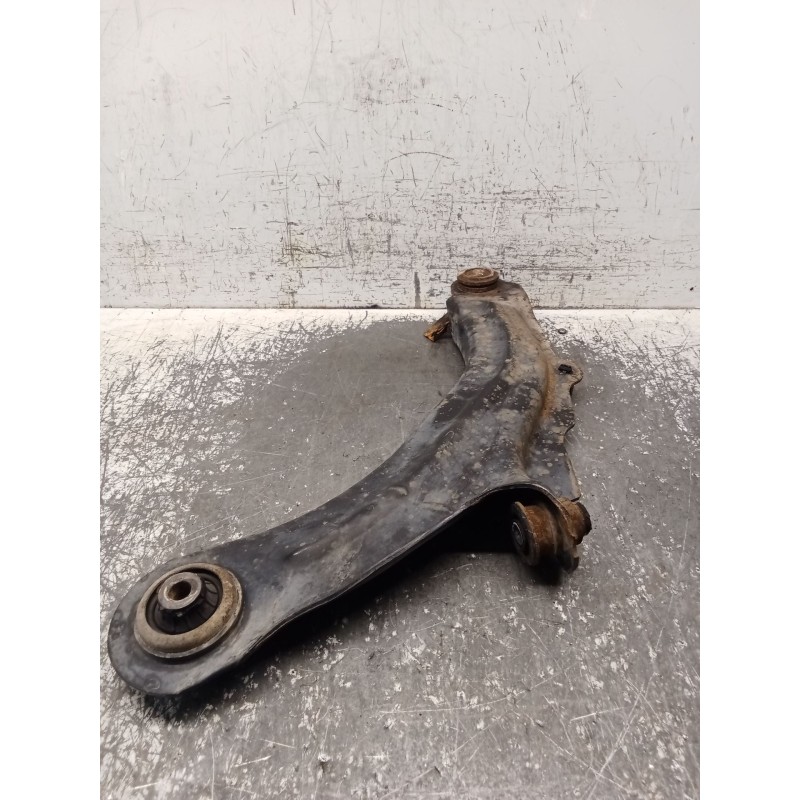 Recambio de brazo suspension inferior delantero derecho para renault megane ii station wagon (km0/1_) 1.6 referencia OEM IAM   