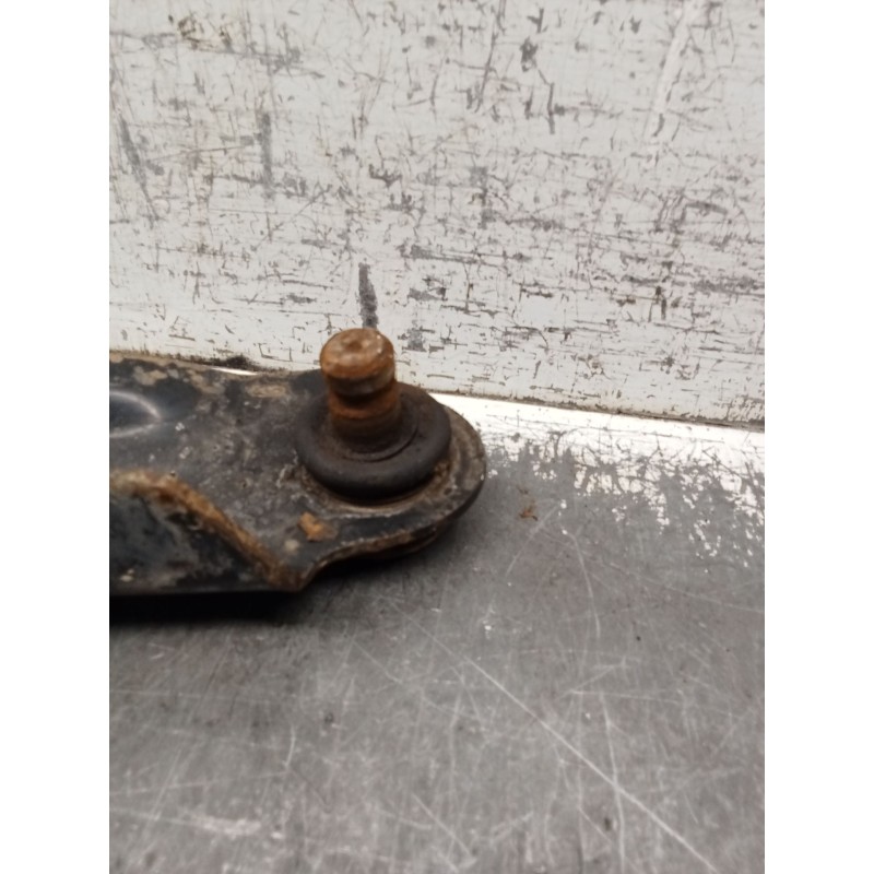 Recambio de brazo suspension inferior delantero derecho para renault megane ii station wagon (km0/1_) 1.6 referencia OEM IAM   