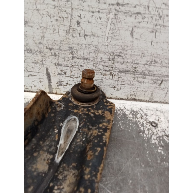 Recambio de brazo suspension inferior delantero izquierdo para renault megane ii station wagon (km0/1_) 1.6 referencia OEM IAM  