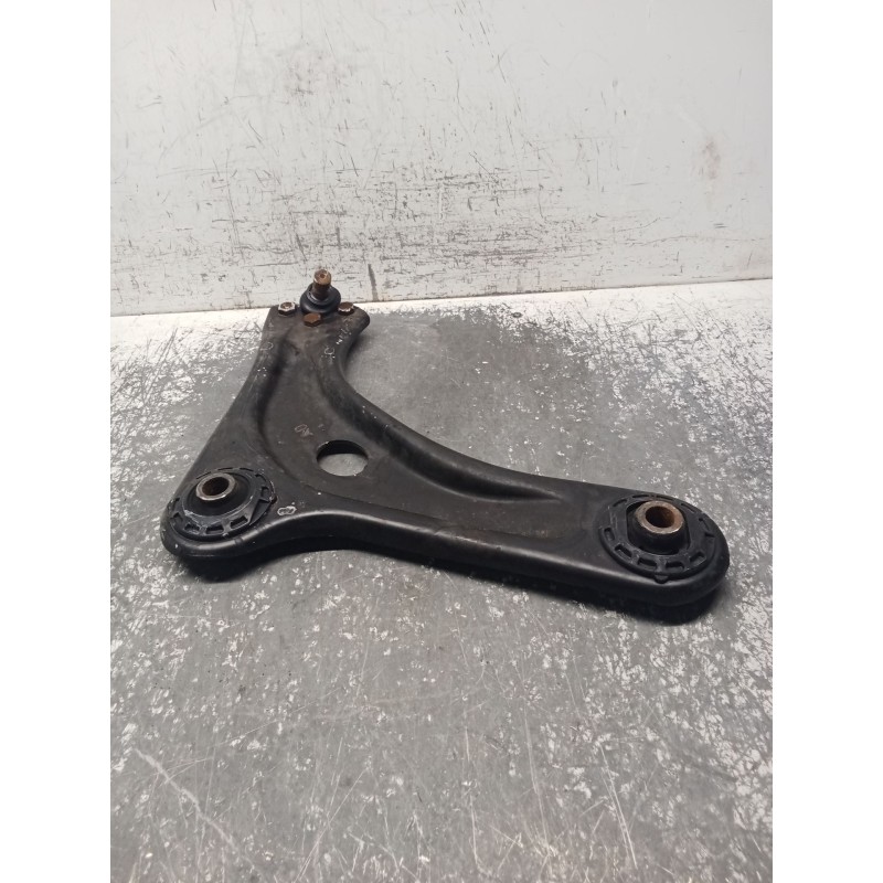 Recambio de brazo suspension inferior delantero derecho para citroën c3 i (fc_, fn_) 1.6 16v referencia OEM IAM   