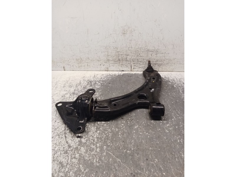 Recambio de brazo suspension inferior delantero izquierdo para honda jazz iii (ge_, gg_, gp_, za_) 1.4 referencia OEM IAM   