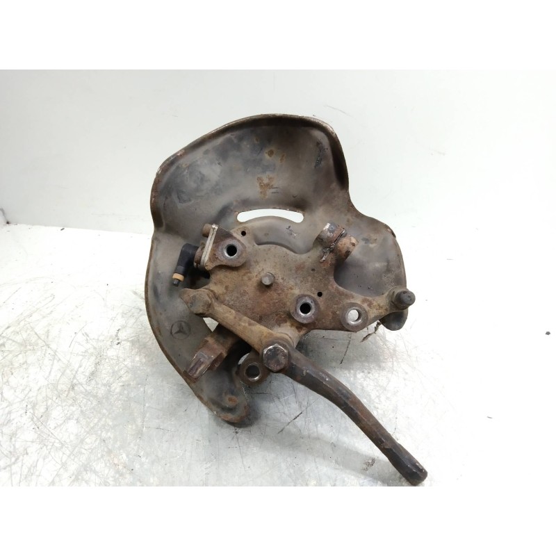 Recambio de mangueta delantera izquierda para mercedes clase c (w201) berlina 2.5 d 190 (201.126) referencia OEM IAM   