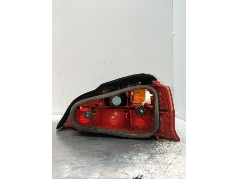 Recambio de piloto trasero izquierdo para peugeot 106 ii (1a_, 1c_) 1.1 i referencia OEM IAM   