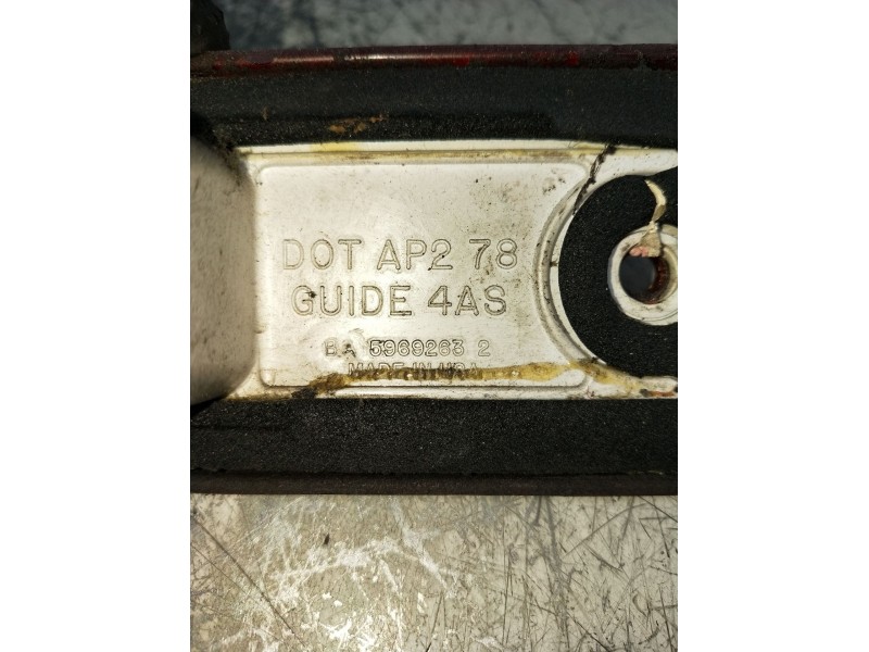 Recambio de piloto lateral derecho para buick century estate wagon referencia OEM IAM 59692632  