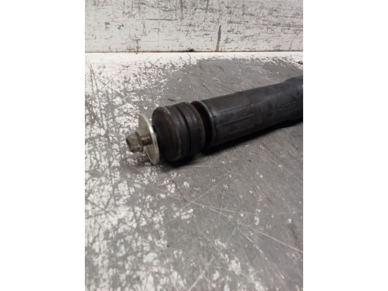 Recambio de amortiguador trasero izquierdo para honda jazz iii (ge_, gg_, gp_, za_) 1.4 referencia OEM IAM 52610TF0G120M1  