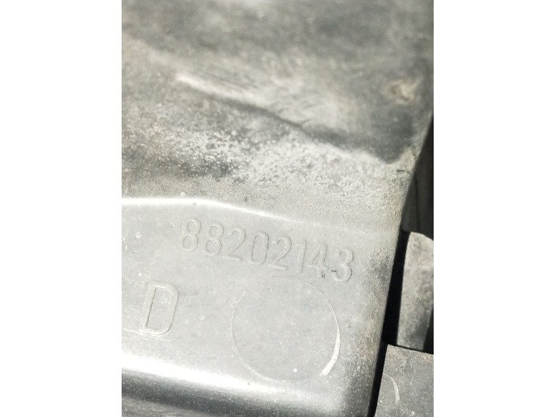 Recambio de faro derecho para peugeot 106 (s2) referencia OEM IAM 88202143  