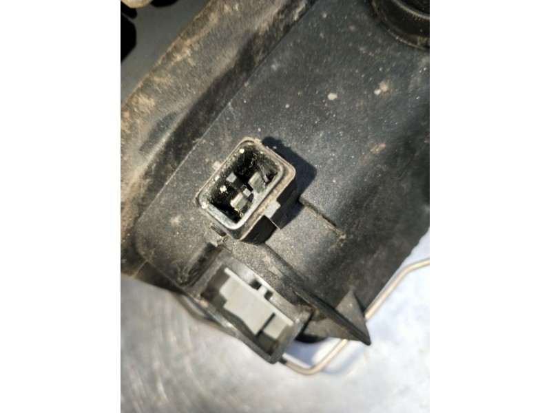 Recambio de faro antiniebla izquierdo para peugeot 406 (8b) 2.0 hdi 110 referencia OEM IAM 37090748 37080754 