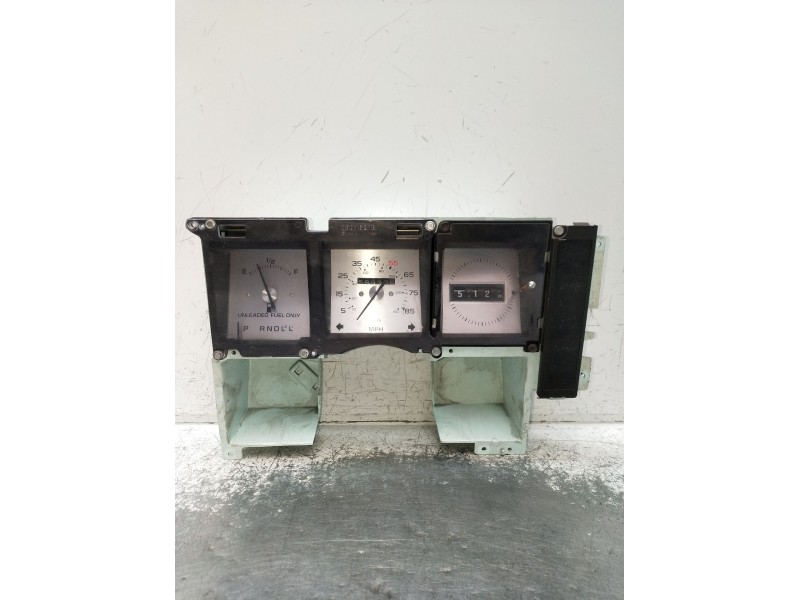 Recambio de cuadro instrumentos para buick century estate wagon referencia OEM IAM 25016218  