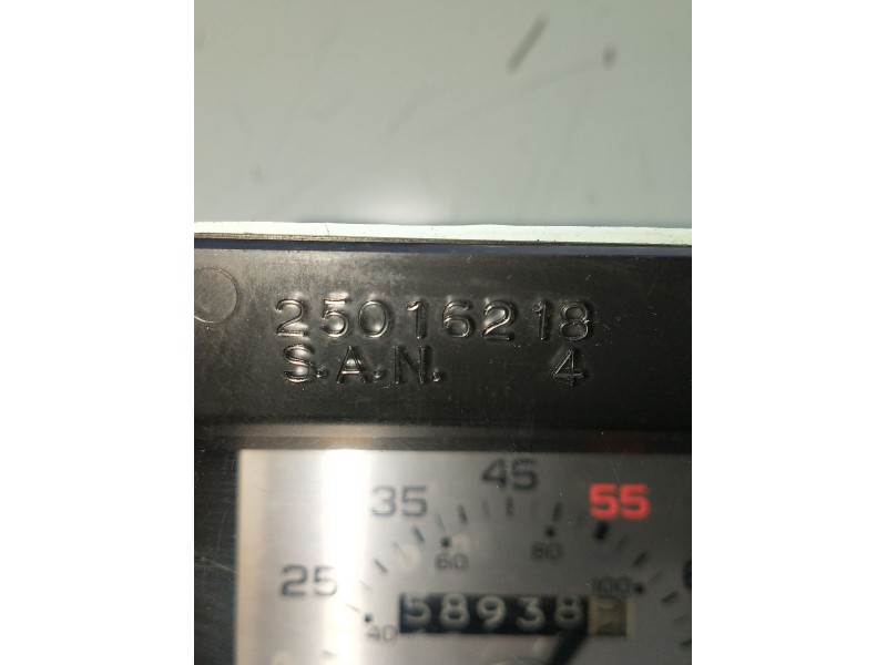 Recambio de cuadro instrumentos para buick century estate wagon referencia OEM IAM 25016218  