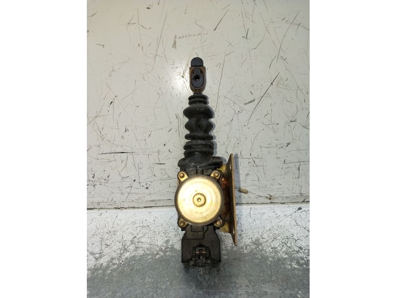 Recambio de motor cierre centralizado trasero derecho para buick century estate wagon referencia OEM IAM  4P 