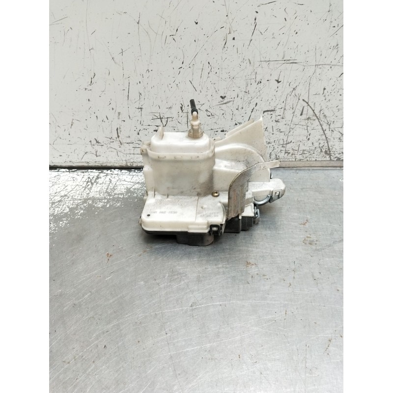 Recambio de motor cierre centralizado trasero izquierdo para seat ibiza ii (6k1) 1.4 i referencia OEM IAM 6K4839015K 5P 