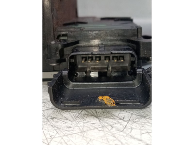 Recambio de motor cierre centralizado trasero derecho para citroën c4 grand picasso i (ua_) 1.6 hdi referencia OEM IAM 24099158 