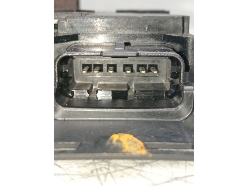 Recambio de motor cierre centralizado trasero izquierdo para citroën c4 grand picasso i (ua_) 1.6 hdi referencia OEM IAM 2409915