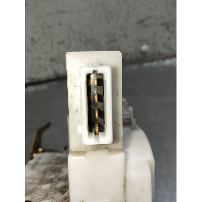 Recambio de motor cierre centralizado delantero derecho para seat ibiza ii (6k1) 1.4 i referencia OEM IAM 6k4837016B  5P