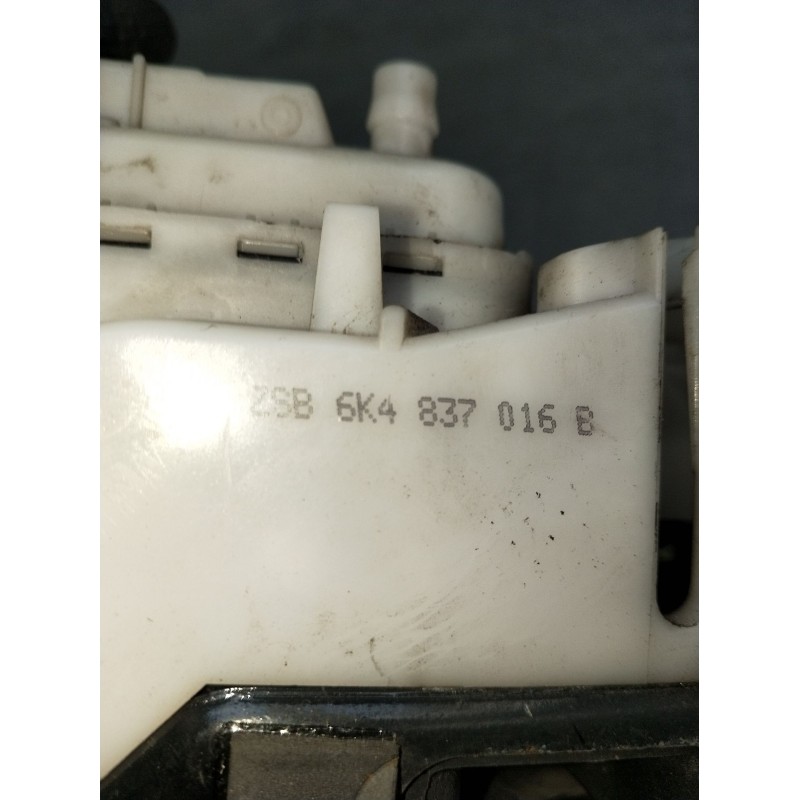 Recambio de motor cierre centralizado delantero derecho para seat ibiza ii (6k1) 1.4 i referencia OEM IAM 6k4837016B  5P