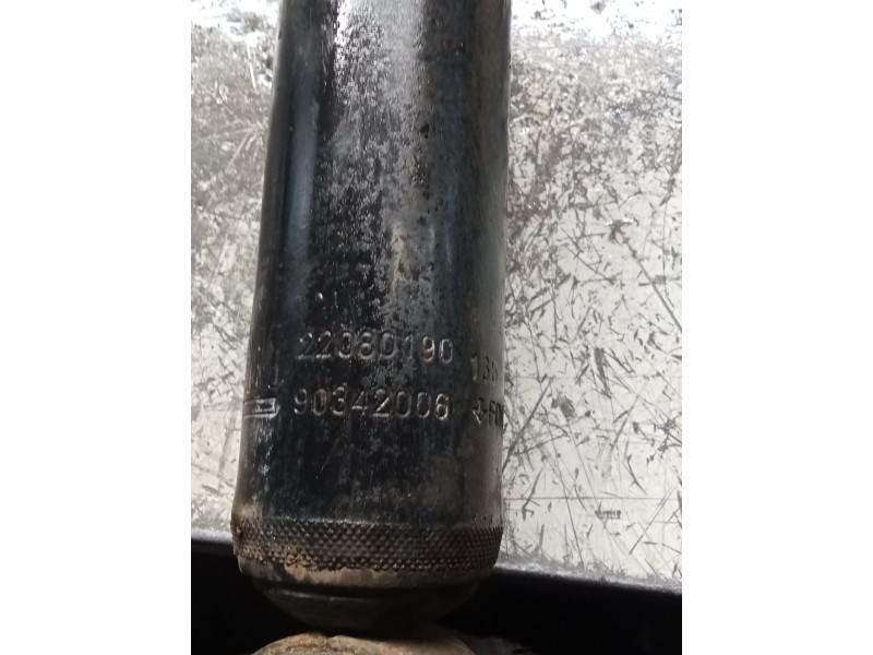 Recambio de amortiguador trasero derecho para opel omega a (v87) 2.0 (f19, m19, n19) referencia OEM IAM 22080190  