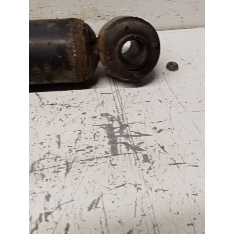 Recambio de amortiguador trasero izquierdo para opel omega a (v87) 2.0 (f19, m19, n19) referencia OEM IAM 22080190  