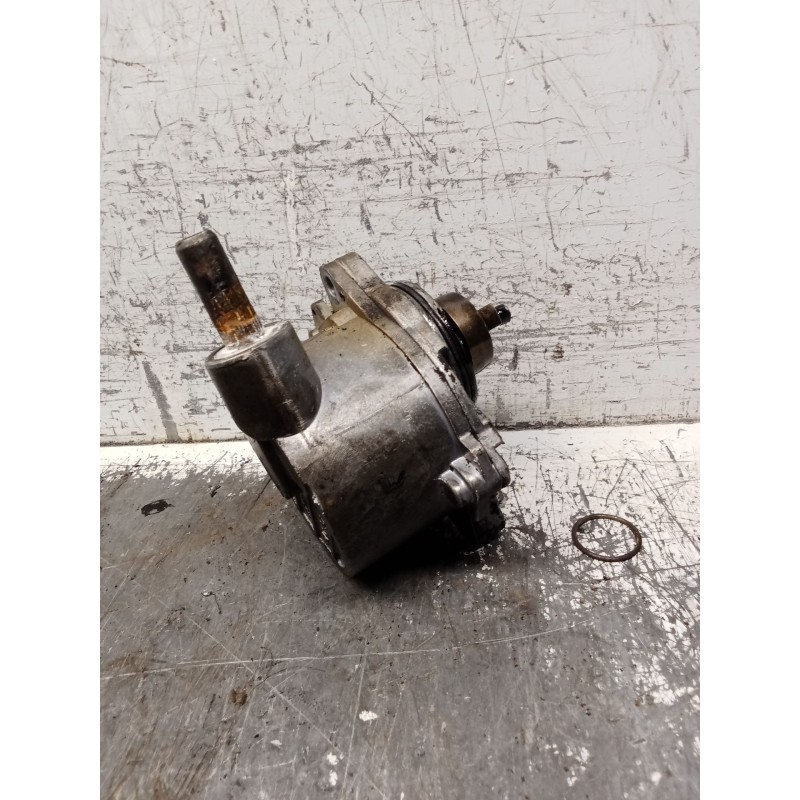 Recambio de depresor freno / bomba vacio para mercedes-benz clase c (w203) berlina 220 cdi (203.006) referencia OEM IAM A6282300