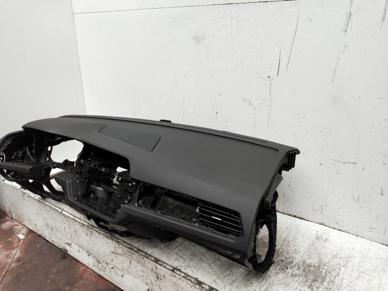 Recambio de kit airbag para volkswagen touran (5t1) referencia OEM IAM   NO TIENE AIRBAG ACOMPAÑANTE