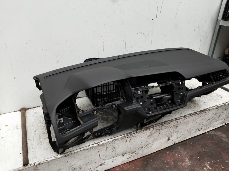 Recambio de kit airbag para volkswagen touran (5t1) referencia OEM IAM   NO TIENE AIRBAG ACOMPAÑANTE