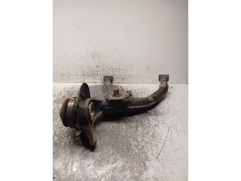 Recambio de mangueta trasera izquierda para opel omega a (v87) 2.0 (f19, m19, n19) referencia OEM IAM   