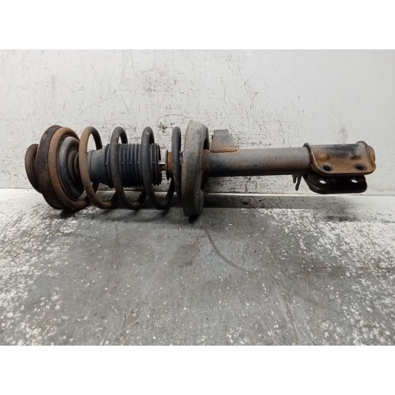 Recambio de amortiguador delantero izquierdo para opel omega a (v87) 2.0 (f19, m19, n19) referencia OEM IAM 22054801  