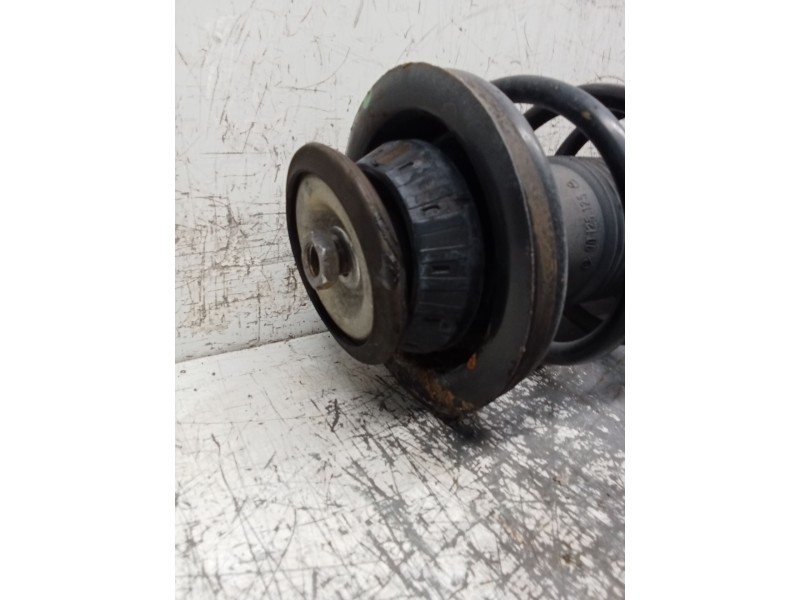 Recambio de amortiguador delantero derecho para opel omega a (v87) 2.0 (f19, m19, n19) referencia OEM IAM   