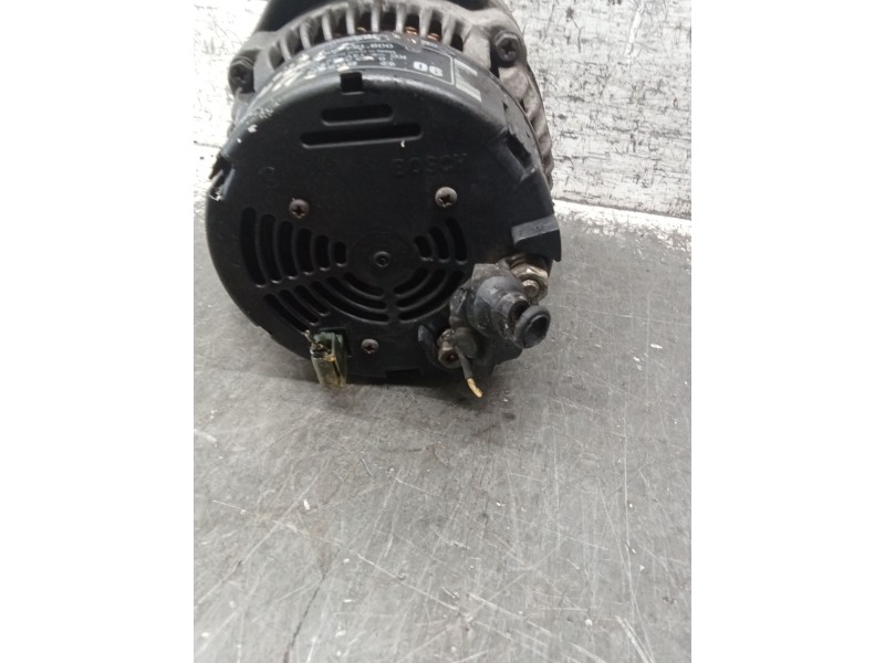 Recambio de alternador para ssangyong musso (fj) 2.9 d referencia OEM IAM 0123335003 0091543002 BOSCH