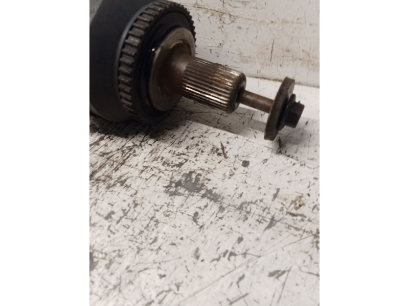 Recambio de transmision delantera derecha para volvo s60 i (384) d5 referencia OEM IAM P8689214  