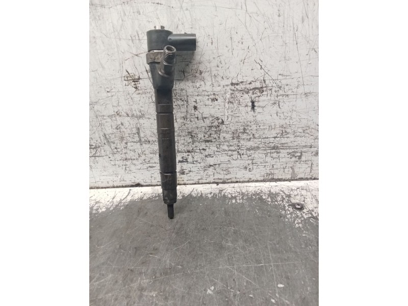 Recambio de inyector para mercedes-benz clase c (w203) berlina 220 cdi (203.006) referencia OEM IAM 0986435 A6110701787 