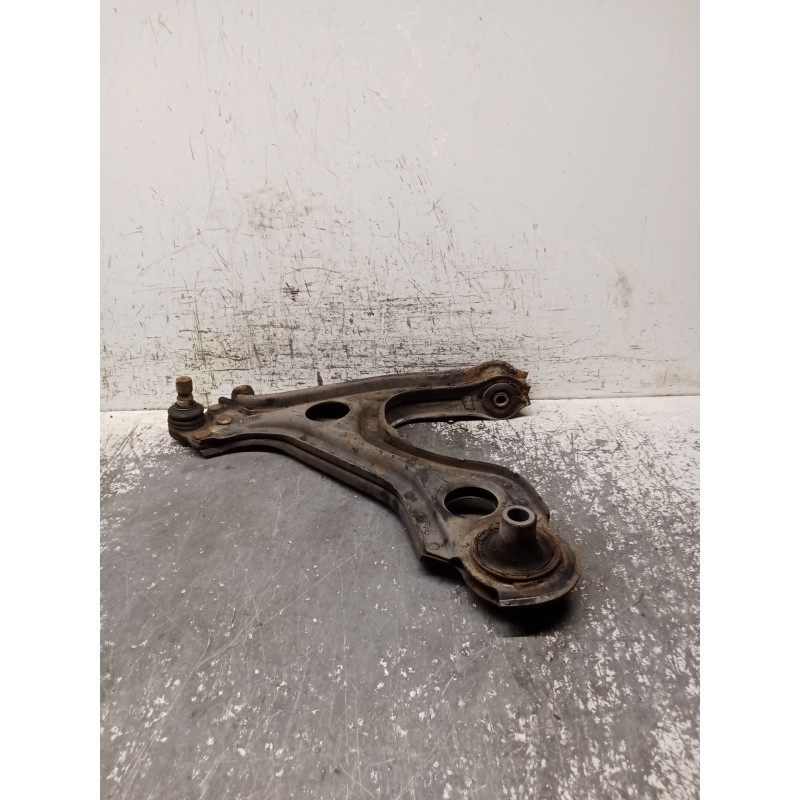 Recambio de brazo suspension inferior delantero derecho para opel omega a (v87) 2.0 (f19, m19, n19) referencia OEM IAM   