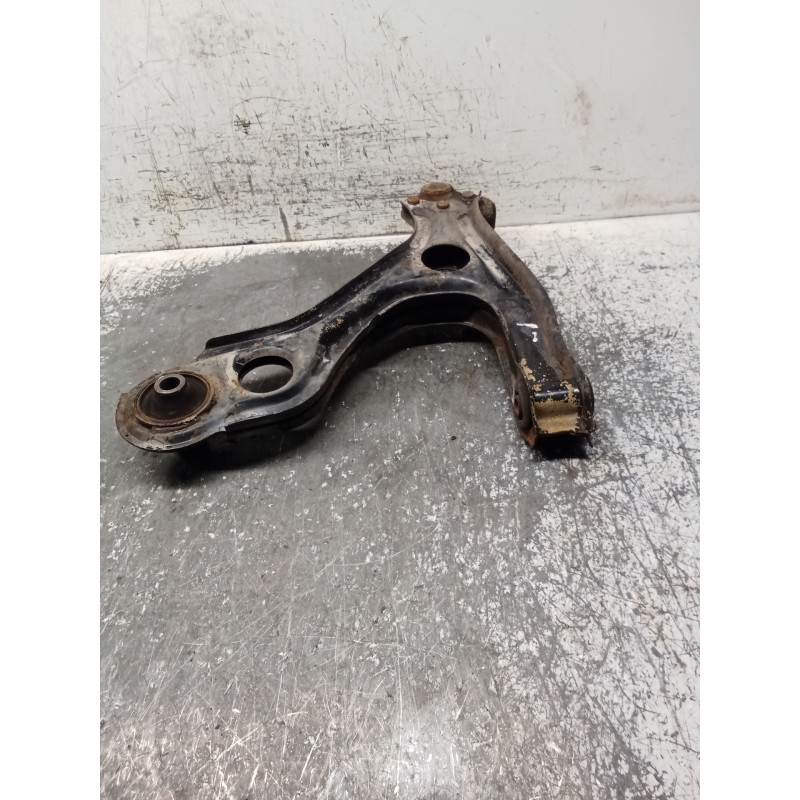 Recambio de brazo suspension inferior delantero izquierdo para opel omega a (v87) 2.0 (f19, m19, n19) referencia OEM IAM   