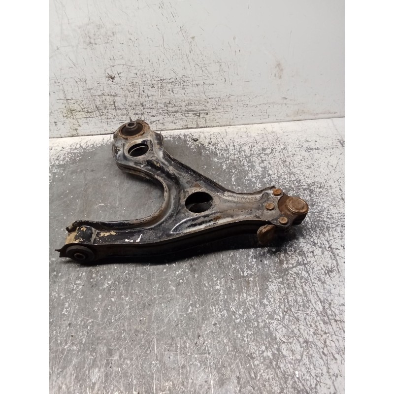 Recambio de brazo suspension inferior delantero izquierdo para opel omega a (v87) 2.0 (f19, m19, n19) referencia OEM IAM   