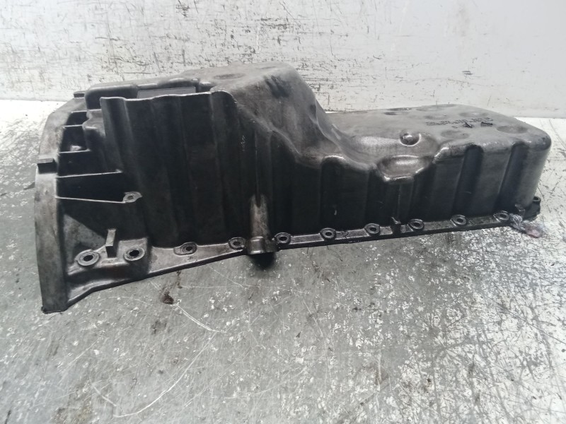 Recambio de carter para mercedes-benz clase c (w203) berlina 220 cdi (203.006) referencia OEM IAM R6110140602  