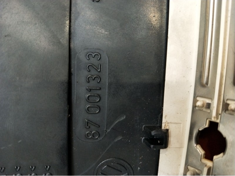 Recambio de cuadro instrumentos para seat cordoba (6k1, 6k2) 1.4 i referencia OEM IAM 87001323  