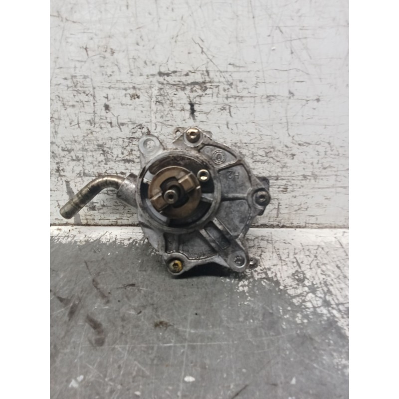 Recambio de depresor freno / bomba vacio para mercedes-benz clase c (w203) berlina 220 cdi (203.006) referencia OEM IAM A6112300