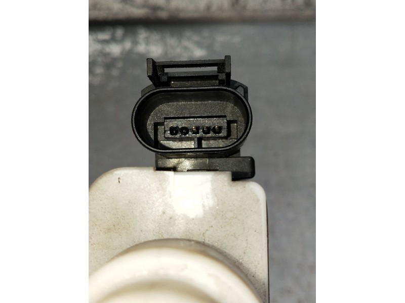 Recambio de motor cierre centralizado delantero derecho para audi a3 (8l1) s3 quattro referencia OEM IAM 8L1837016C 3P 