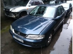 opel vectra b berlina del año 2000